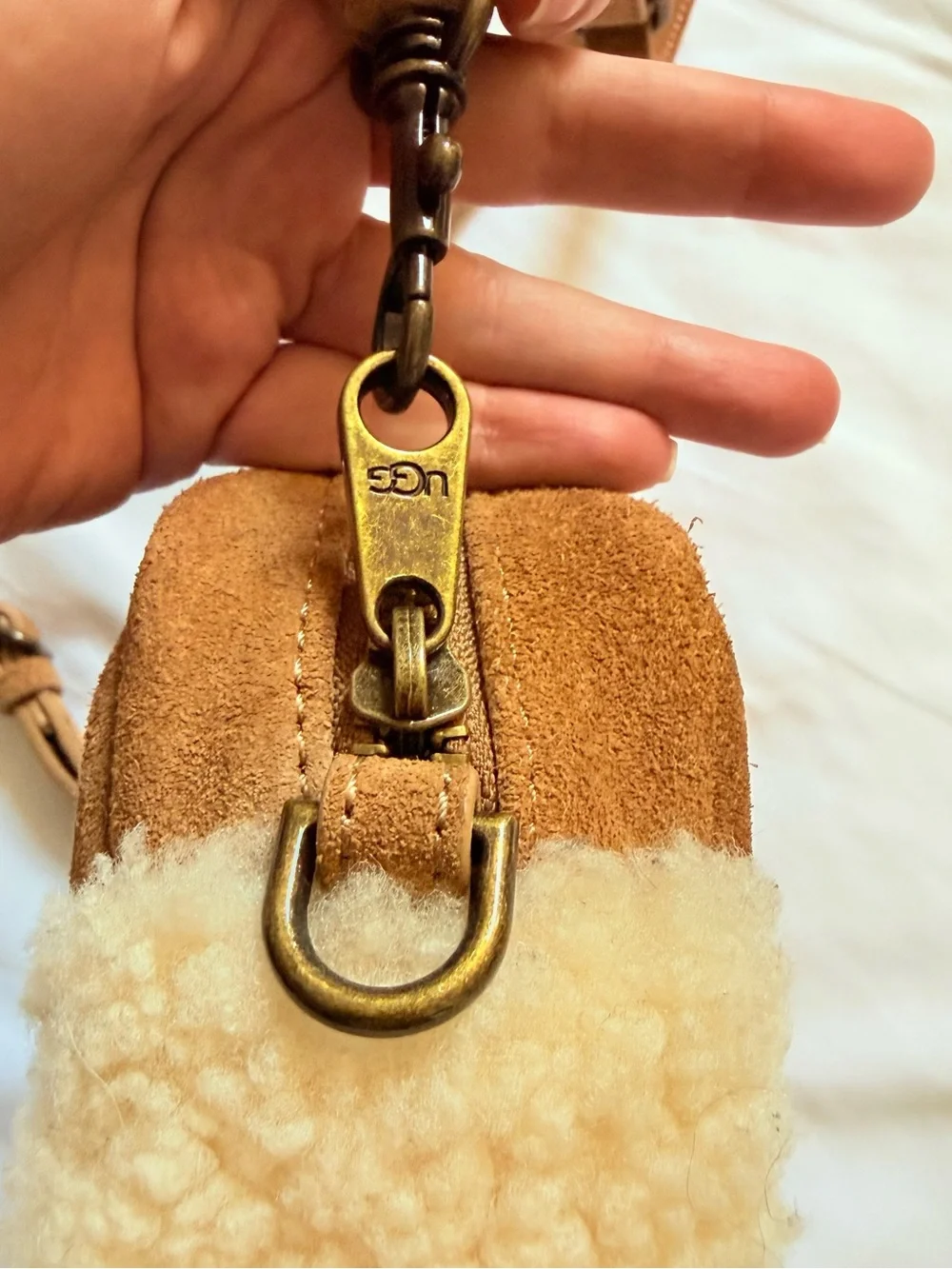 UGG Brown Suede & Cream Sheepskin Trim Crossbody Bag - EUC! Style #1113870